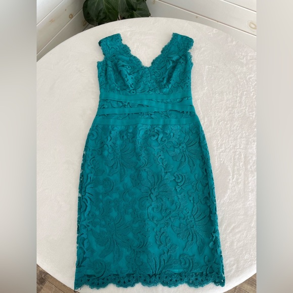 Tadashi Shoji Size 8 Embroidered Lace Sheath Dress - Picture 6 of 17